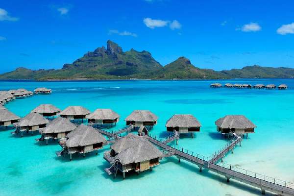 Bora-Bora-resort